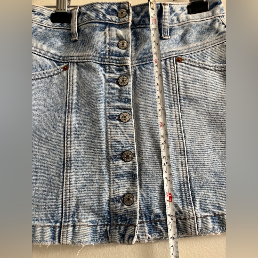 Denim button up skirt with real pockets - Picture 2 of 5